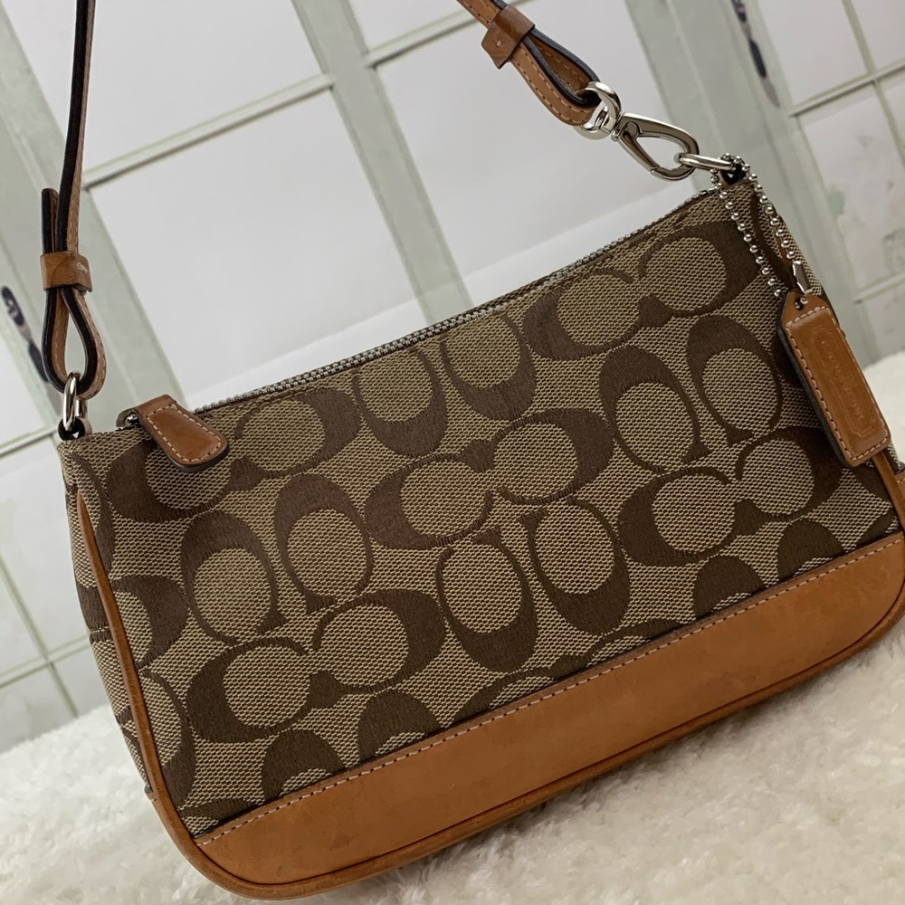 Vintage Coach Demi Signature C Pouch 👜 H1J-6094